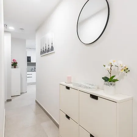 Apartment Home2book Stylish Center Palmas