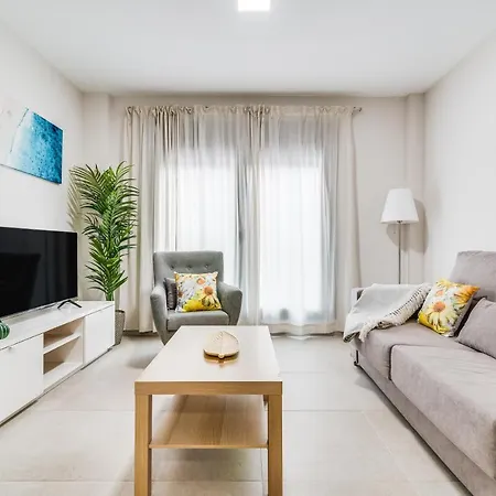 Home2book Stylish Center Palmas Apartment *